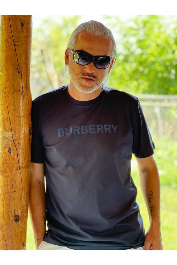 12226-Burberry Lacivert  Erkek Kısakollu Tshirt Önde Büyük Baskılı